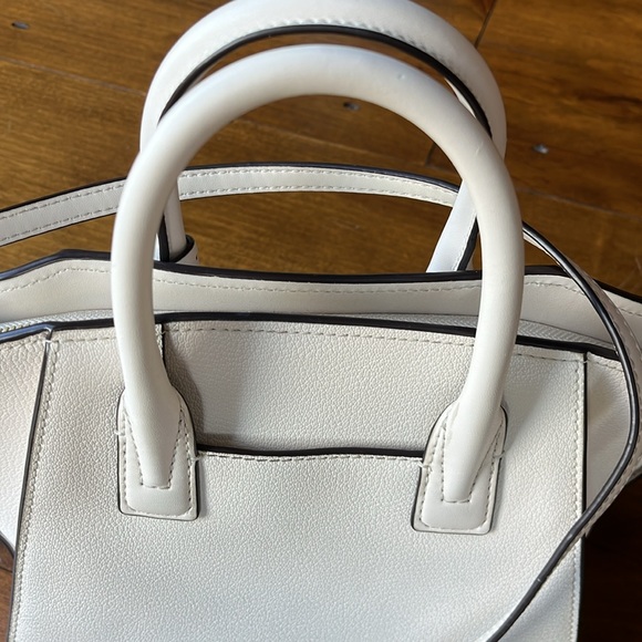 Michael Kors Avril Satchel - Light Cream - Picture 5 of 16